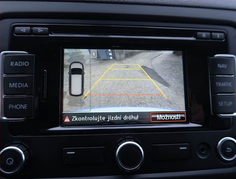 Seat Alhambra (2012) 2.0 TDI, Automat, Navi - fotka 17 z 19