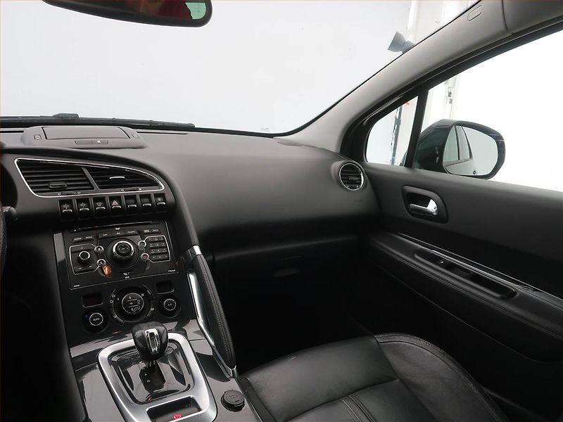 Peugeot 3008 (2013) Hybrid4, 4X4, Automat - fotka 8 z 18