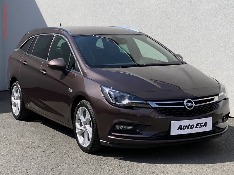 Opel Astra (2018) 1.6 CRDi Sports Tourer, ČR - fotka 1 z 3