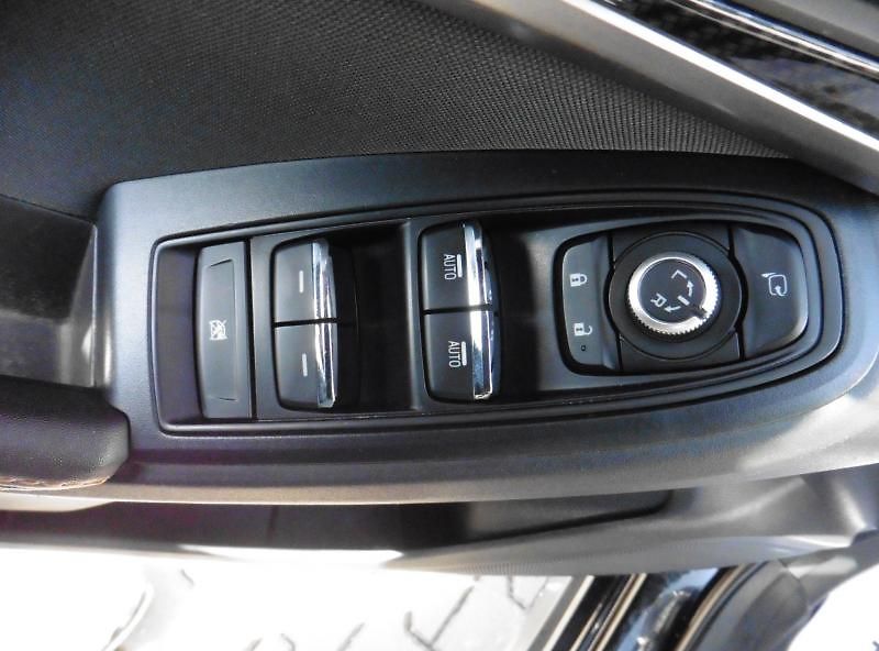 Subaru XV 2.0 Exclusive AWD A/T, EyeSigh - fotka 12 z 18