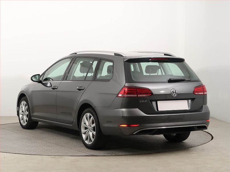 Volkswagen Golf (2018) Marathon Edition 1.0 TSI - fotka 4 z 15