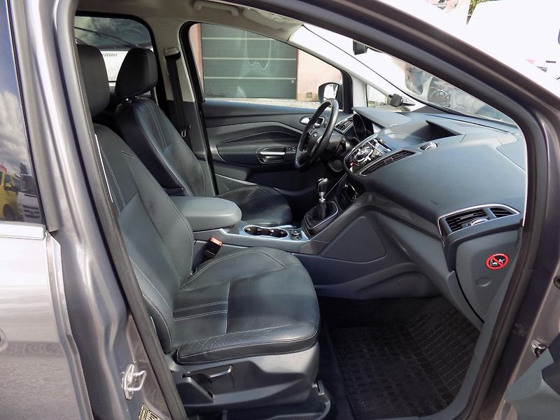 Ford Grand C-MAX 2,2 TDCI 103 KW AUTO/AC, TEMP - fotka 28 z 45