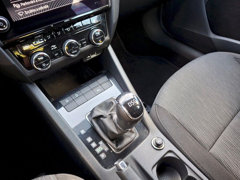 Škoda Octavia (2019) Style DSG 2,0TDi 110kW - fotka 12 z 34