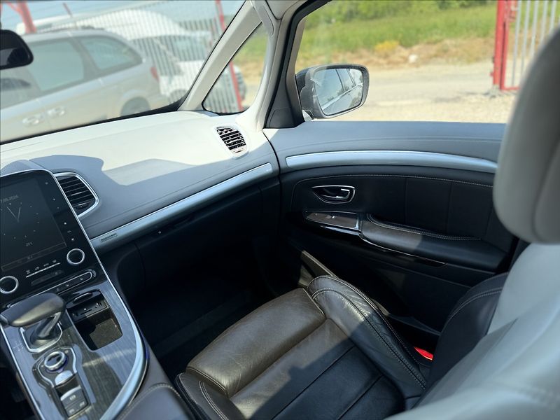 Renault Espace 1,6 147kW a/t INITIALE PARIS - fotka 22 z 31