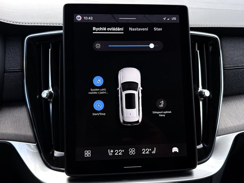 Volvo XC90 B5 AWD ULTRA BRIGHT // +kola  - fotka 38 z 59