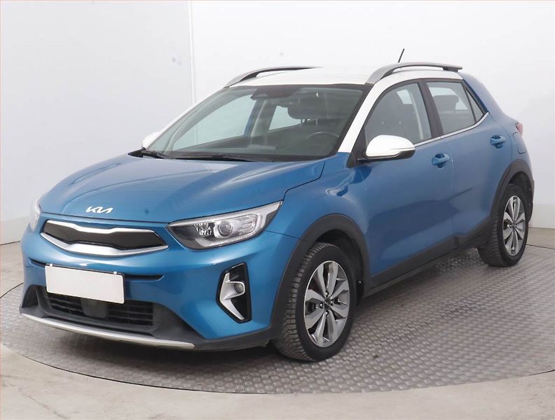 Kia Stonic (2023) Exclusive 1.0 T-GDI, EXCLUSIVE - fotka 2 z 15