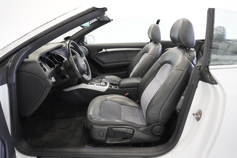 Audi A5 2.0 TFSI 155kW QUATTRO KABIRO - fotka 14 z 30