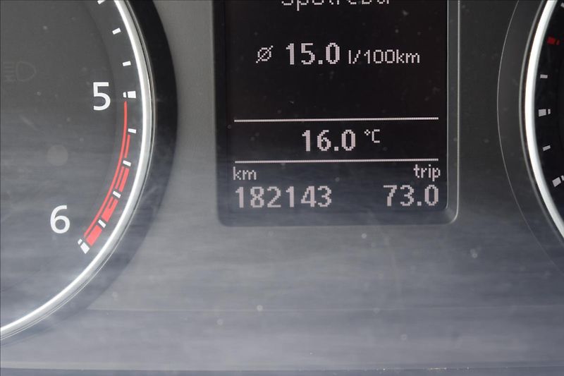 Volkswagen Transporter 2,0 TDI 110KW KLIMA TAŽNÉ NAVI - fotka 38 z 48