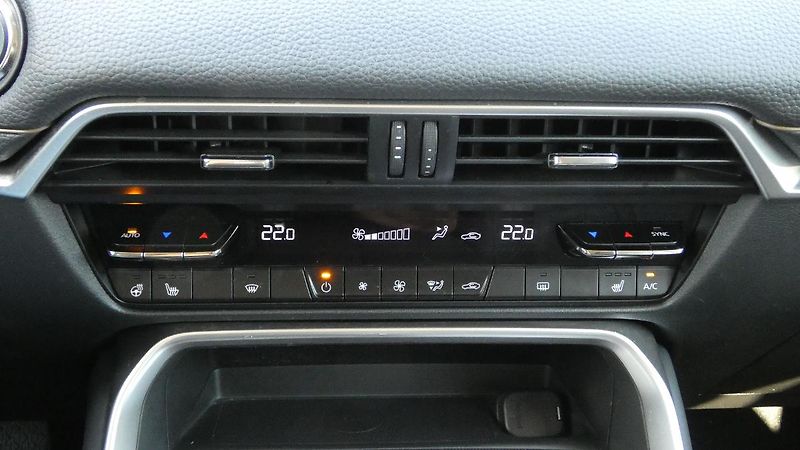 Mazda CX-60 2,5 l e-Skyactiv PHEV Homura - fotka 16 z 27