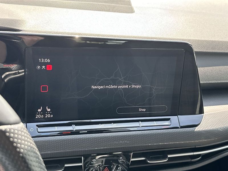 Volkswagen Golf (2023) 2.0 TSI DSG GTI - fotka 16 z 32
