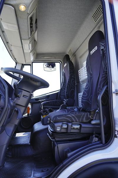 Iveco (2015) EUROCARGO / 180E25 / SKRZYNIOW - fotka 9 z 51