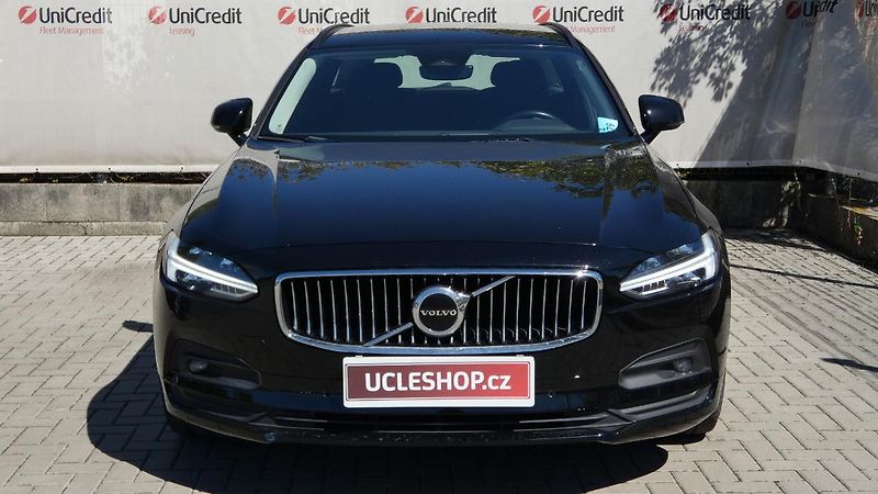 Volvo V90 B4 mHEV AWD aut. Momentum Pro - fotka 2 z 22
