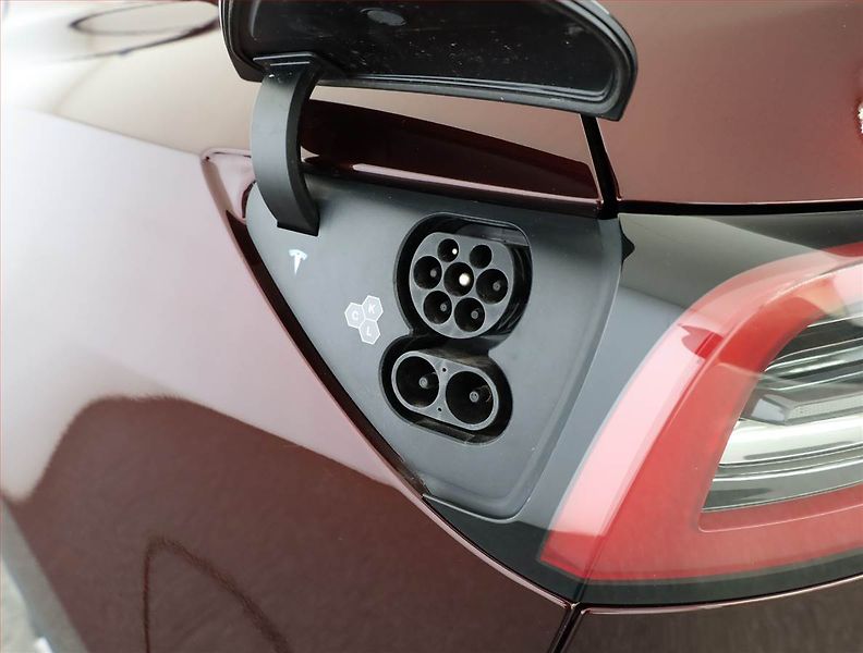 Tesla Model Y (2024) Long Range RWD 79kWh, SoH 92% - fotka 20 z 22