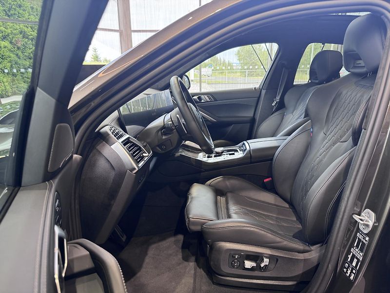 BMW X6 xDrive30d M-Sport - fotka 6 z 31