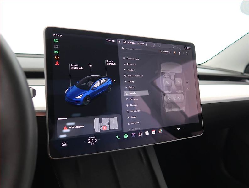 Tesla Model 3 (2021) Std Range Plus 55kWh, SoH 85% - fotka 28 z 32