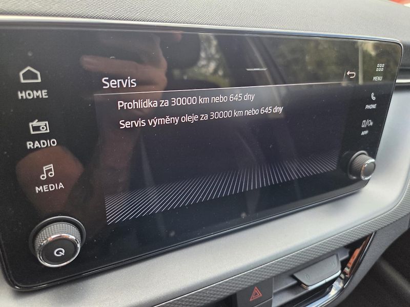 Škoda Scala 1.0 TSI - fotka 9 z 11