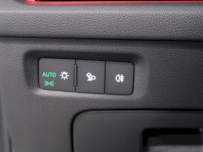 Škoda Octavia (2025) SPORTLINE 2.0TSI 150KW 4x4 DSG - fotka 38 z 44