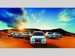 Mitsubishi Pajero při mezigeneračním setkání.