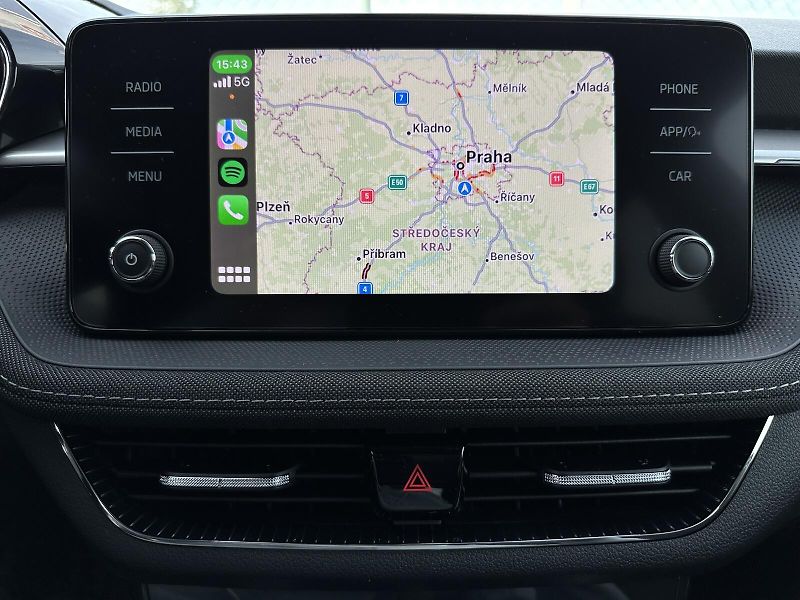 Škoda Fabia 1.0MPi Style 80PS KLIMA Smartl - fotka 25 z 36