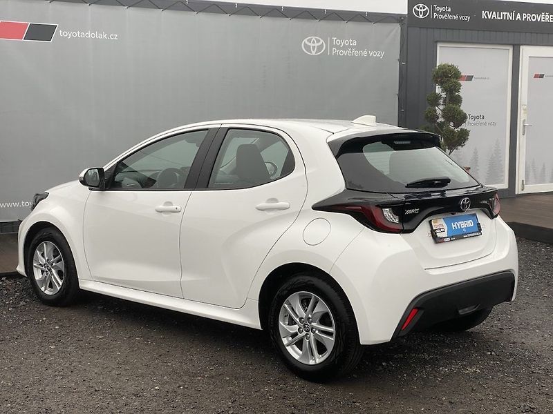 Toyota Yaris 1.5HEV, ČR-1m, Comfort, DPH - fotka 4 z 31