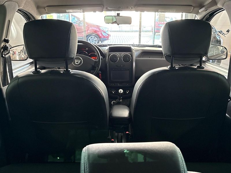 Dacia Duster (2016) 1.2 TCe, tažné, 4x4 - fotka 24 z 36