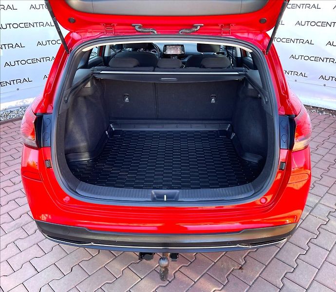 Hyundai i30 1,0 T-Gdi,Comfort,1.maj.,ČR,DP - fotka 10 z 23