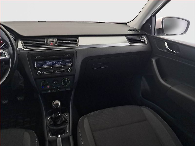 Škoda Rapid (2014) Ambition 1.2 TSI - fotka 8 z 17