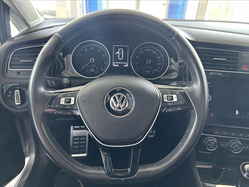 Volkswagen Golf 1,4   TSI 92kW,SOUND,SERVISKA - fotka 13 z 28