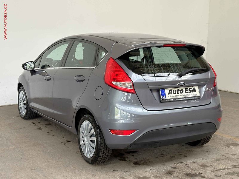 Ford Fiesta (2012) 1.25i, Výhř.sed. - fotka 6 z 15