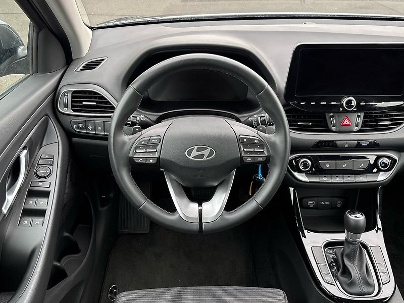 Hyundai i30 MHEV Smart - fotka 18 z 23
