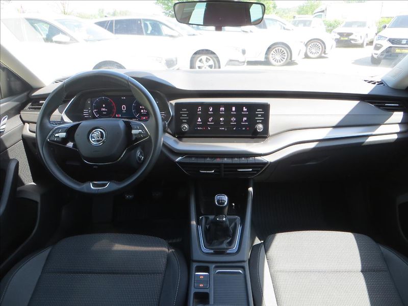 Škoda Octavia 2,0 TDI 85kW Ambition ČR - fotka 24 z 24