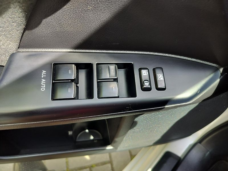 Lexus CT 200h plný servis v Lexusu  - fotka 10 z 32