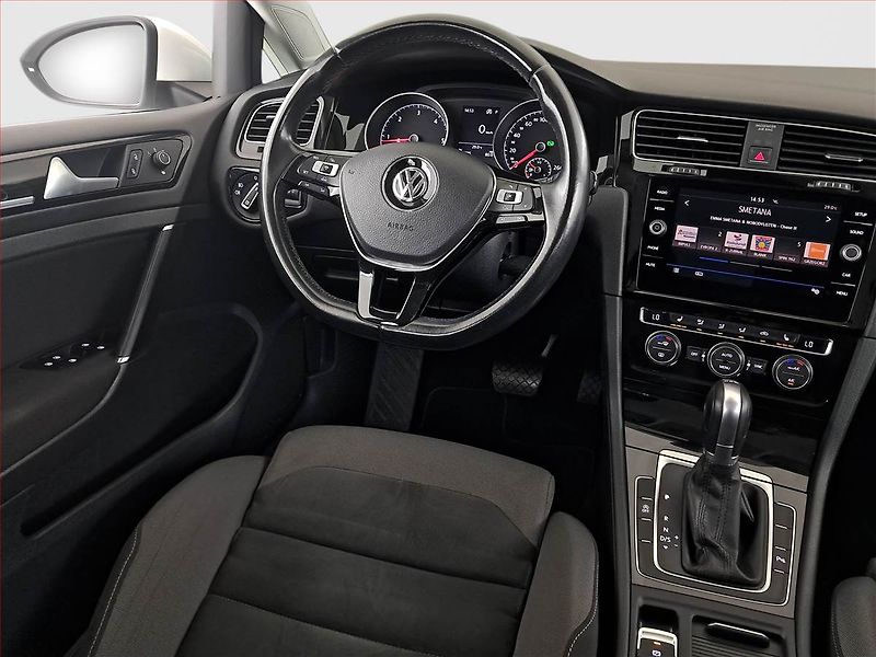 Volkswagen Golf (2017) Comfortline 1.6 TDI, Automat - fotka 7 z 19