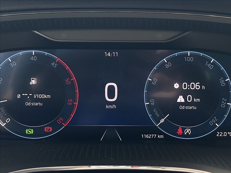 Škoda Octavia 2,0 TDI Combi Ambition Plus - fotka 10 z 23