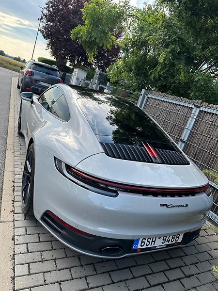 Porsche 911 (2022) S plný servis - fotka 16 z 18