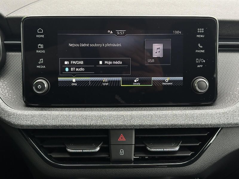 Škoda Kamiq 1.0TSi 116PS Selection 2Z.Clim - fotka 22 z 39