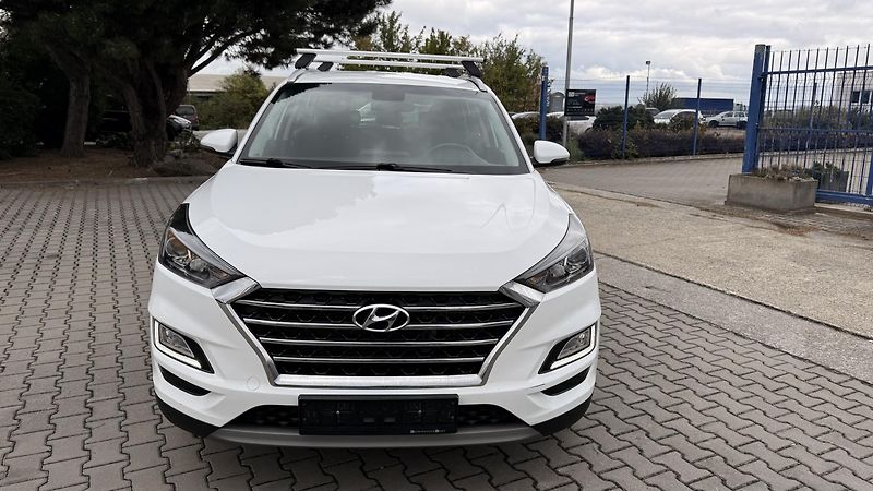 Hyundai Tucson (2020) 1.6 CRDI 4X4, ČR,2 MAJITEL - fotka 17 z 35