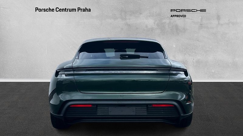 Porsche Taycan Sport Turismo - fotka 7 z 29