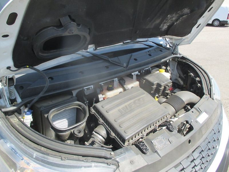 Iveco Daily 35C16 , 2,3l, 8 palet, HČ - fotka 18 z 21