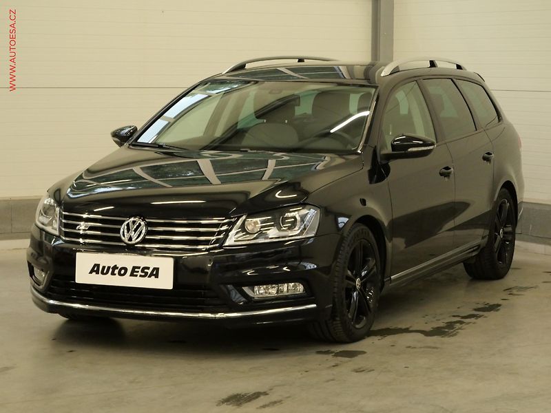 Volkswagen Passat (2014) 2.0TDI, 1.maj,ČR, DSG, xenon - fotka 3 z 24