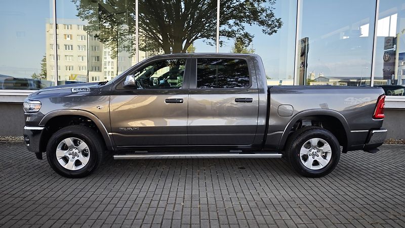 Dodge RAM (2026) 1500, 5.7 V8  Bighorn MY26 - fotka 6 z 50