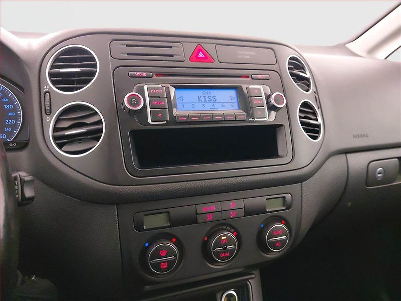 Volkswagen Golf Plus (2008) 1.4 TSI, Serv.kniha - fotka 12 z 17