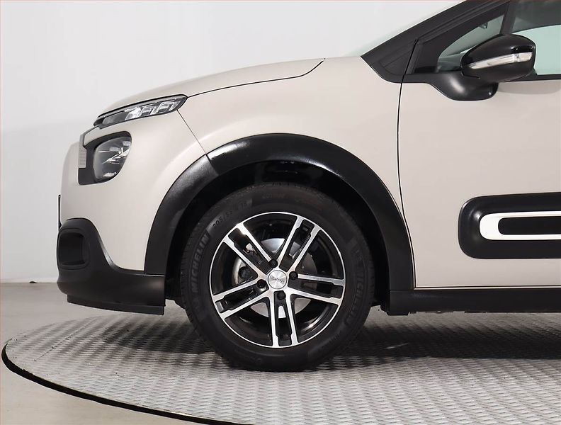 Citroën C3 (2020) 1.2 PureTech, Serv.kniha - fotka 14 z 21
