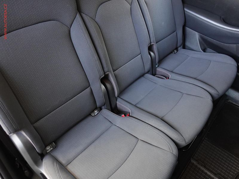 Kia Carens (2014) 1.6GDi, 1.maj,ČR, AC, tempo - fotka 12 z 23