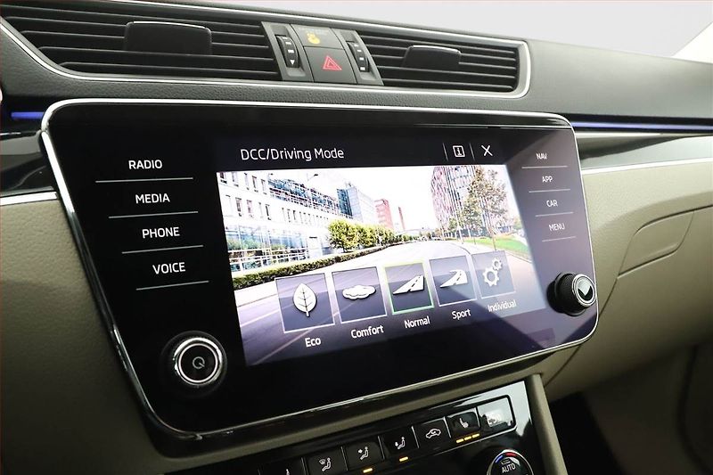 Škoda Superb (2020) Laurin&Klement 2.0 TDI - fotka 13 z 19