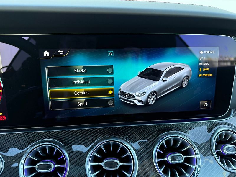 Mercedes-Benz Třídy E (2022) - fotka 36 z 91
