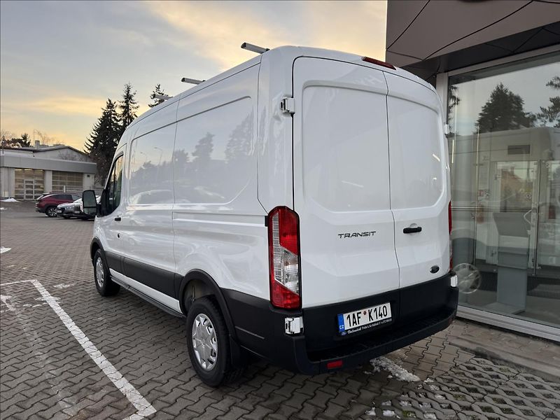 Ford Transit 2,0   L2H2 - fotka 3 z 17