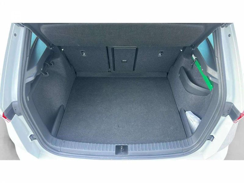 Škoda Karoq Sportline 2,0 TSI 140kW DSG7 4 - fotka 26 z 32