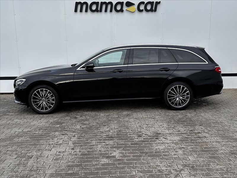 Mercedes-Benz Třídy E 300de 4MATIC TAŽNÉ DPH - fotka 4 z 33