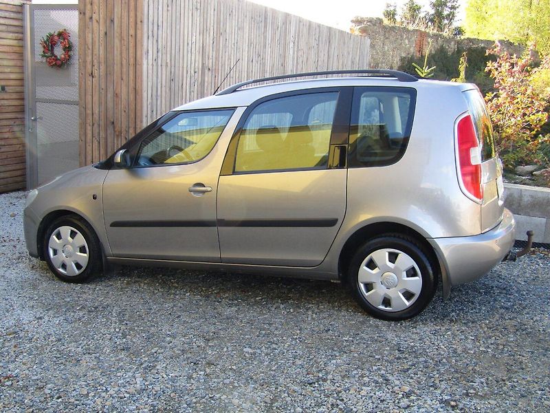 Škoda Roomster (2008) 1.4 TDI 59kW - fotka 4 z 34
